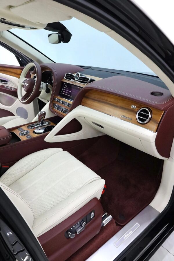 Bentley Bentayga Azure (Brand New)