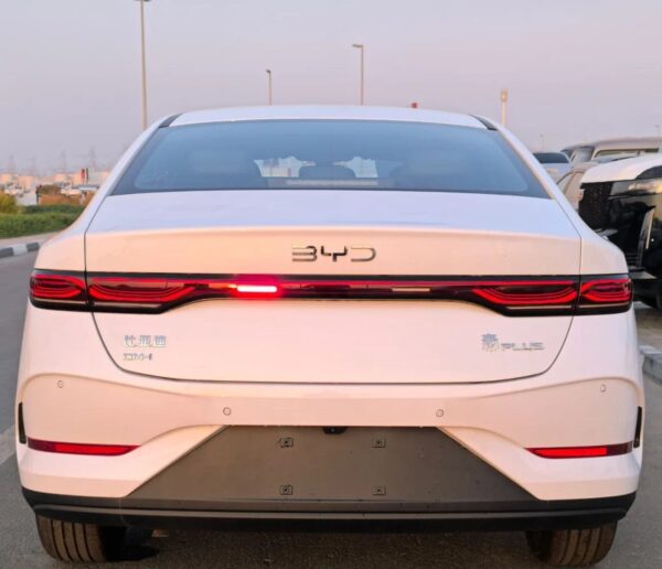 BYD QIN (PLUG IN HYBRID)