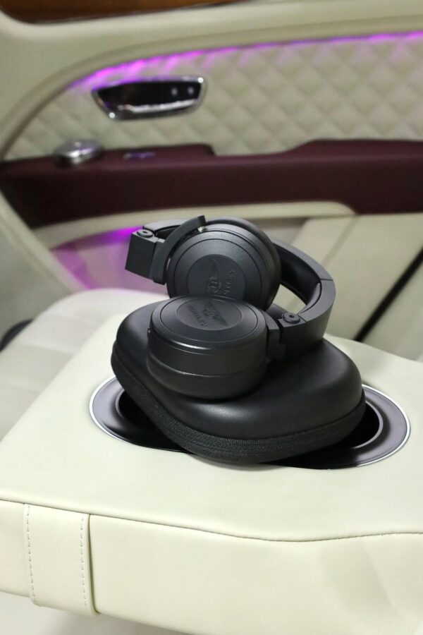 Bentley Bentayga Azure (Brand New)