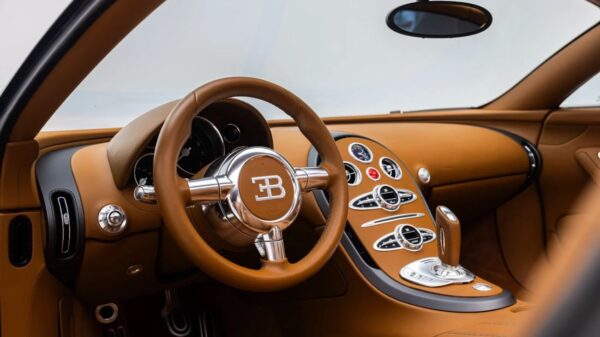 Bugatti Veyron – 1 of 3