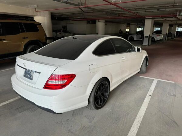 Mercedes Benz C250 (2015)