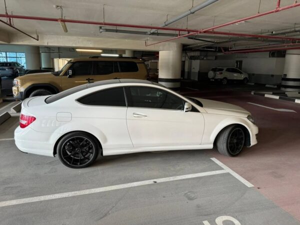 Mercedes Benz C250 (2015)