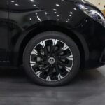 Mercedes Benz V-300 (VIP BUSINESS VAN)