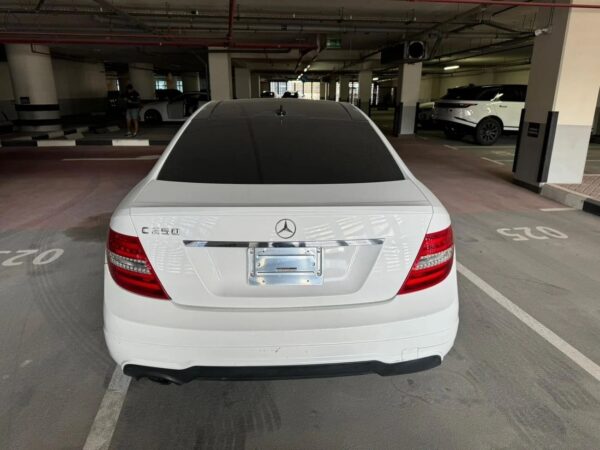 Mercedes Benz C250 (2015)